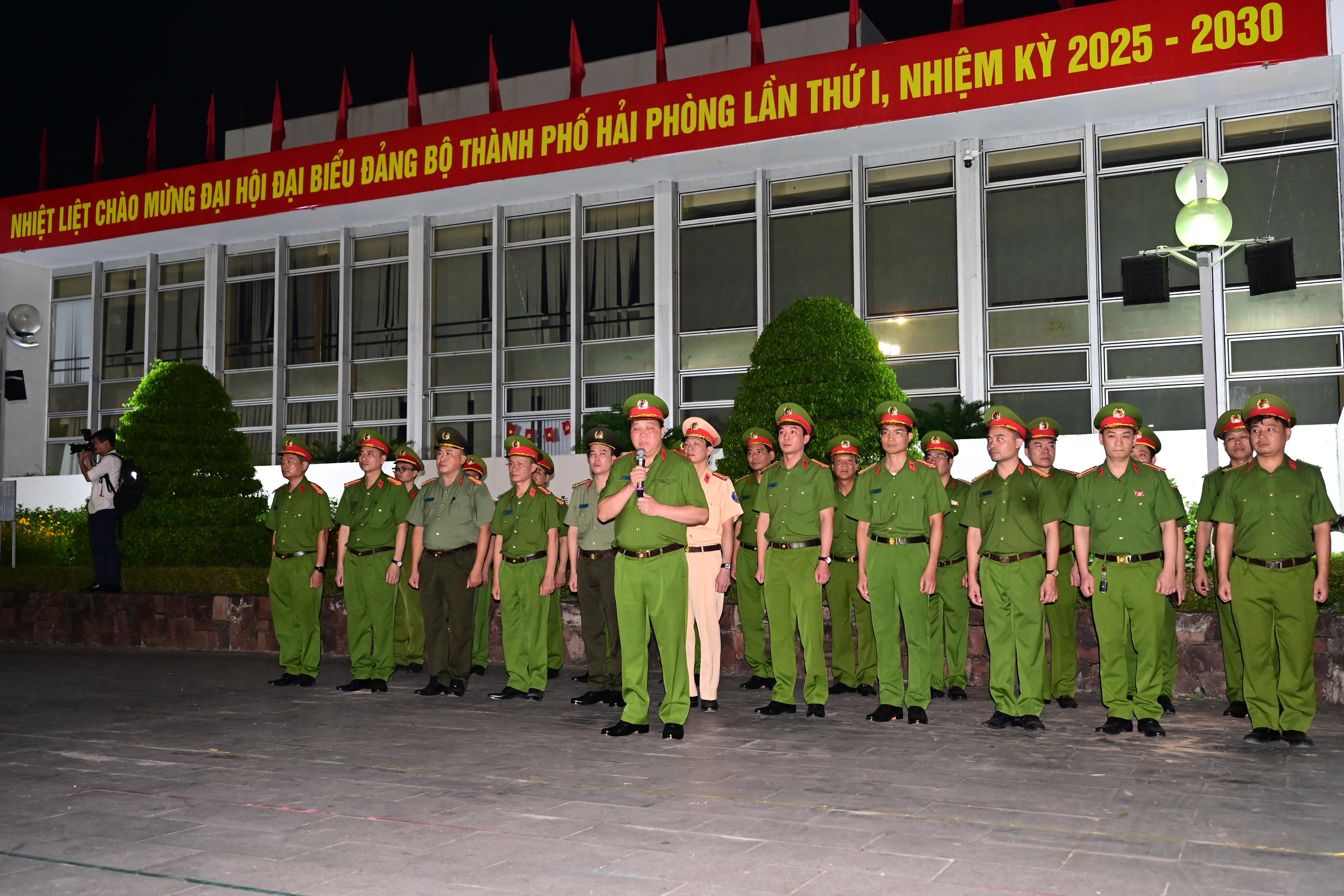 Hơn 4.500 CBCS lực lượng HP22 đồng loạt ra quân bảo vệ tuyệt đối an toàn Đại hội đại biểu Đảng bộ thành phố lần thứ I